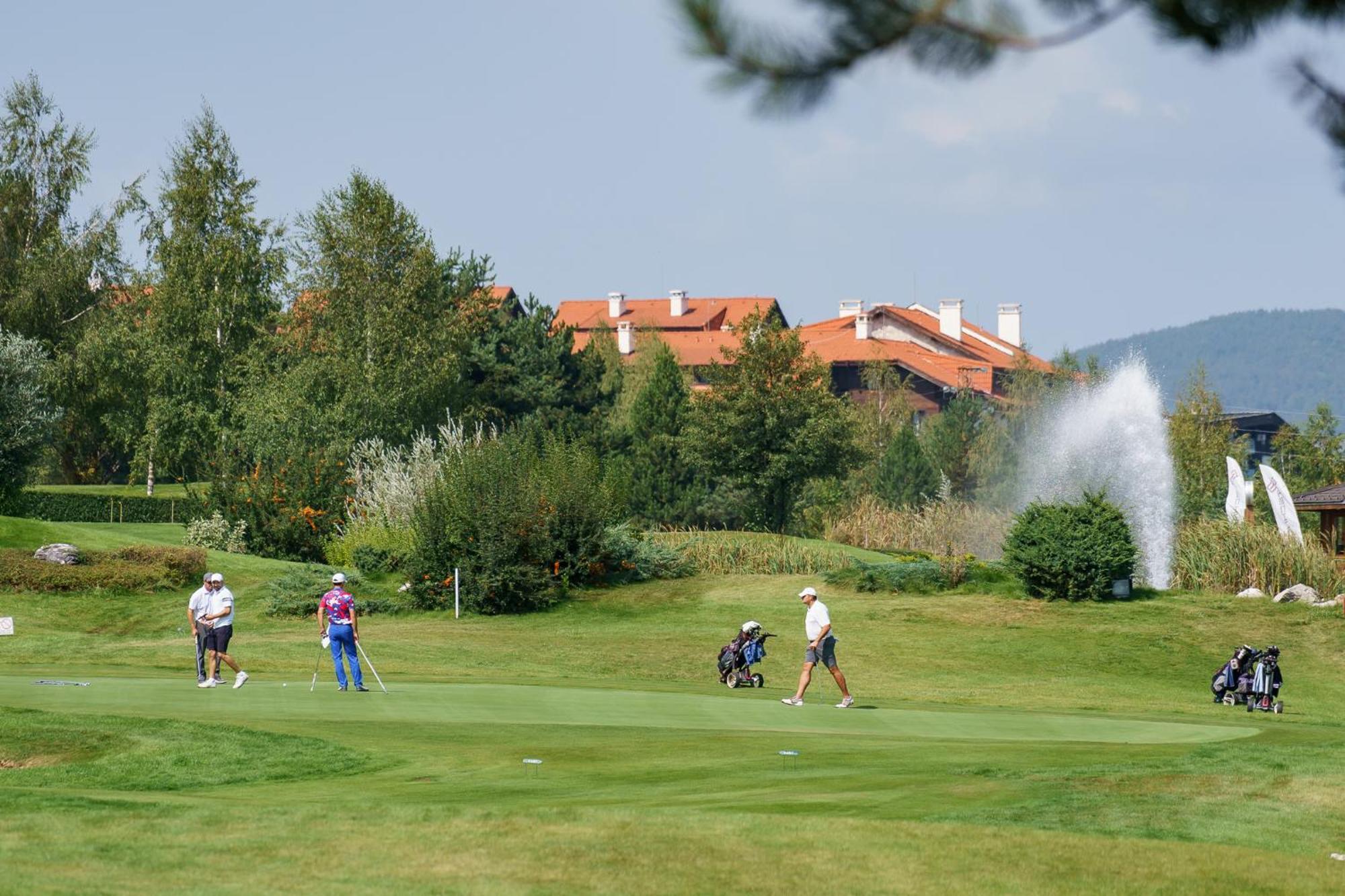 Appartamento Pirin Golf Mountain View Retreat Razlog Esterno foto